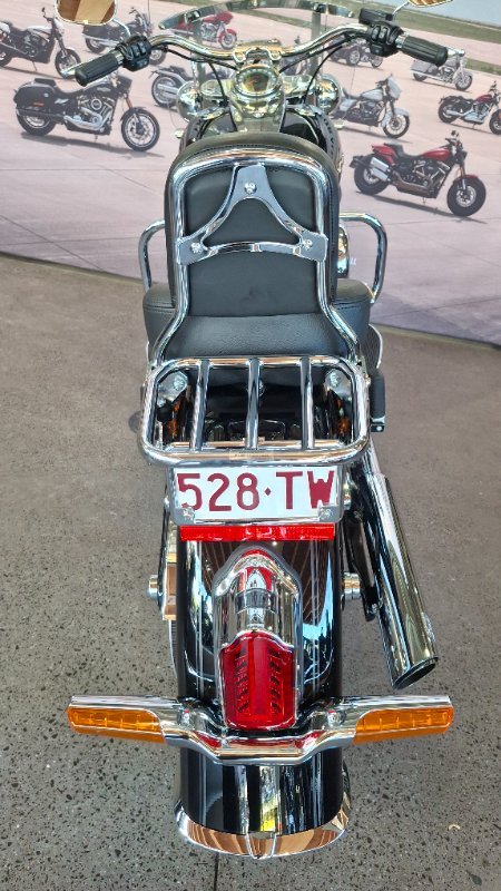 2020 Harley-davidson FLDE DELUXE (107) Vivid Black