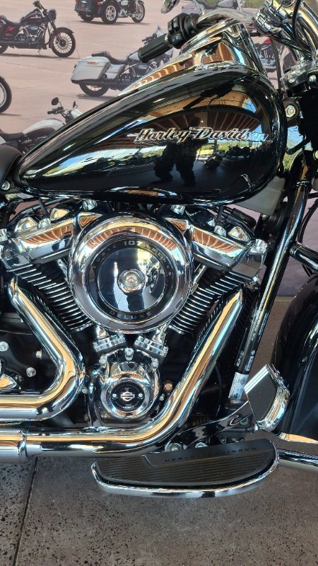 2020 Harley-davidson FLDE DELUXE (107) Vivid Black