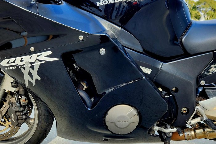 2004 Honda CBR1100 XX Super Blackbird CBR1100 Black