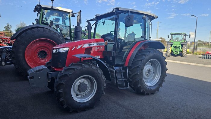 2023 Massey Ferguson 5711 Dyna-4 Red