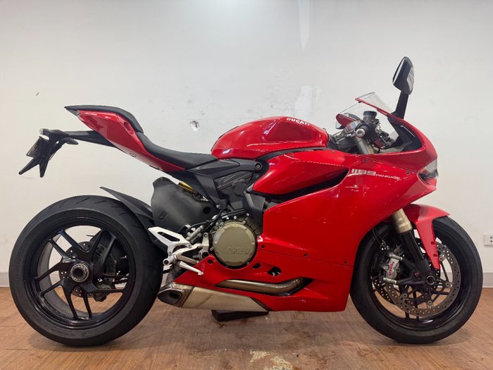 2013 Ducati 1199 PANIGALE RED