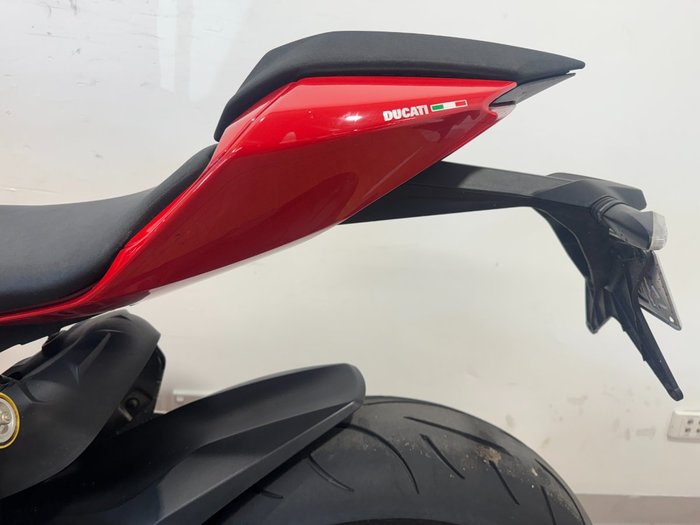 2013 Ducati 1199 PANIGALE RED