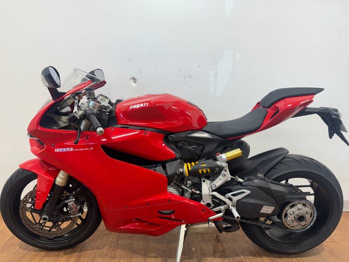 2013 Ducati 1199 PANIGALE RED