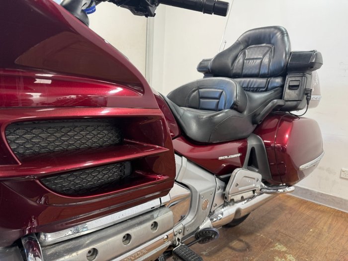 2005 Honda GL1800 (GL1800A) GOLDWING MAROON