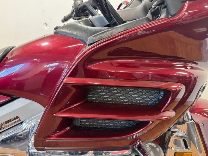 2005 Honda GL1800 (GL1800A) GOLDWING MAROON