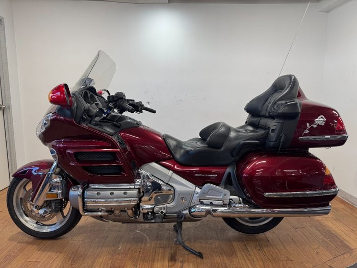 2005 Honda GL1800 (GL1800A) GOLDWING MAROON