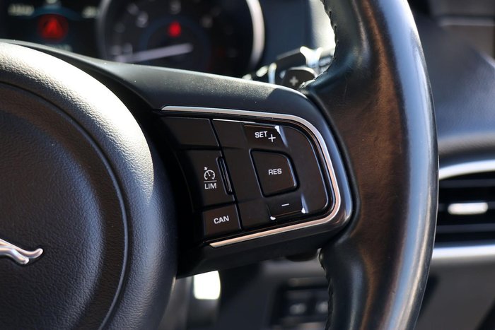 2016 Jaguar F-PACE 20d Prestige