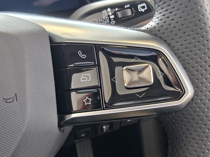 2025 MG HS Super Hybrid Essence