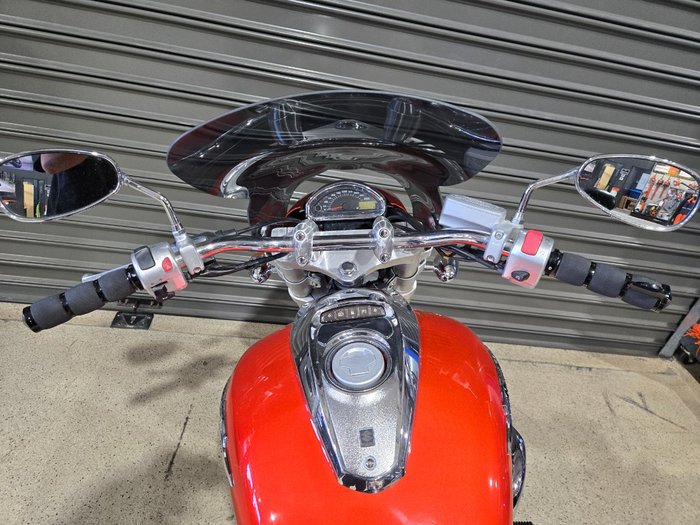 2010 Suzuki VZ800 (BOULEVARD M50) ORANGE