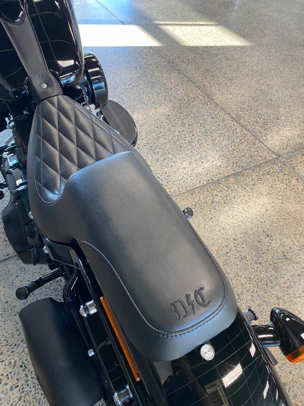Harley-davidson 2016 HARLEY DAVIDSON 1690CC SOFTAIL SLIM S Black