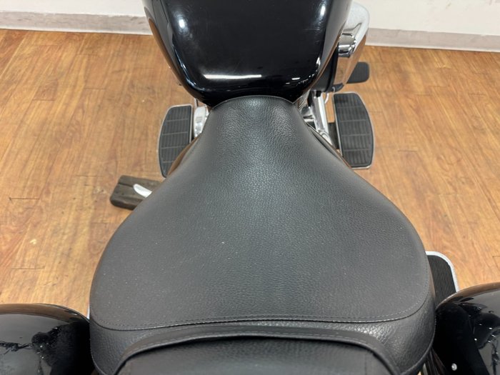 2009 Suzuki VL800 (BOULEVARD C50) Black
