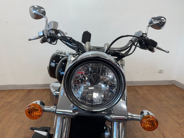 2009 Suzuki VL800 (BOULEVARD C50) Black