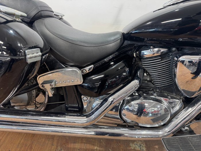 2009 Suzuki VL800 (BOULEVARD C50) Black