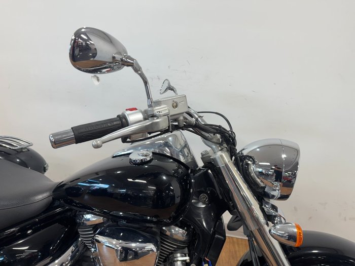 2009 Suzuki VL800 (BOULEVARD C50) Black