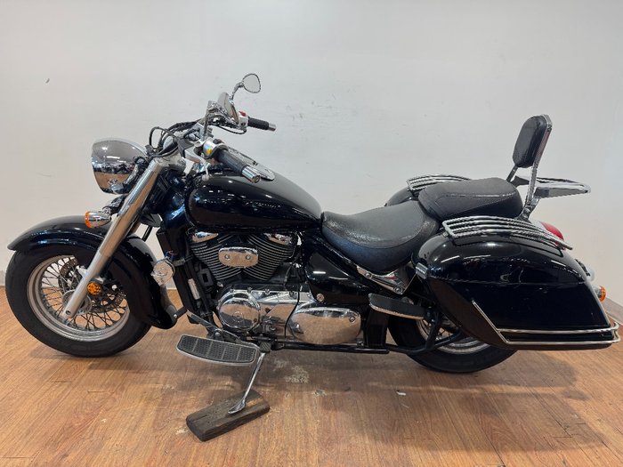 2009 Suzuki VL800 (BOULEVARD C50) Black