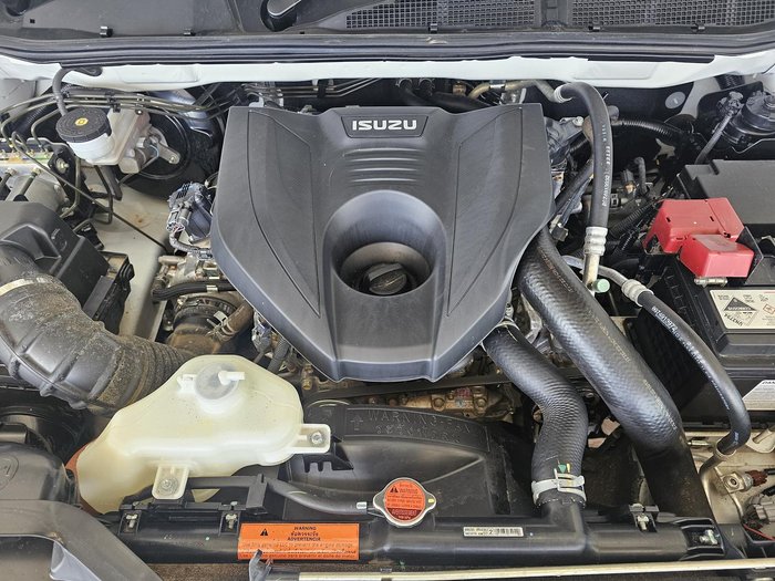 2022 Isuzu D-MAX LS-M MY23 4X4 Dual Range Mineral White