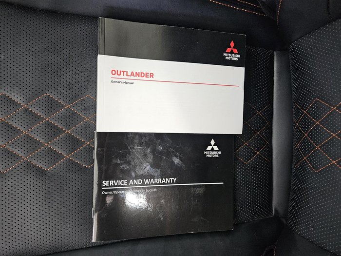 2023 Mitsubishi Outlander PHEV Exceed Tourer ZM MY24 AWD White Diamond with Black Mica Roof