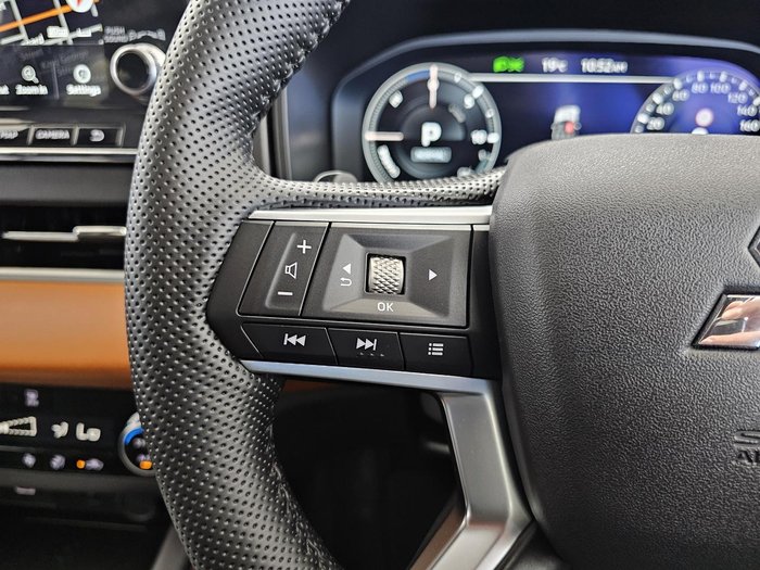 2023 Mitsubishi Outlander PHEV Exceed Tourer ZM MY24 AWD White Diamond with Black Mica Roof