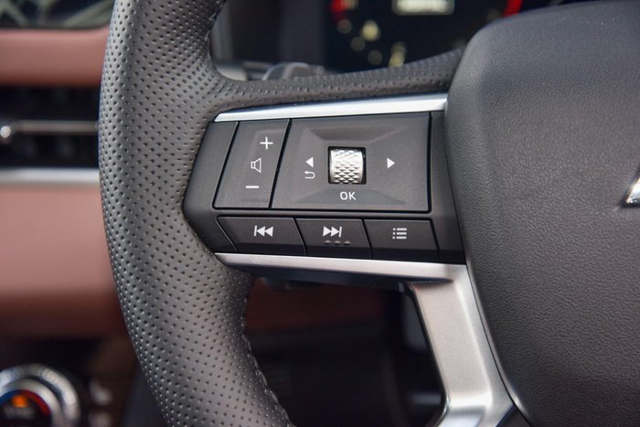 2025 Mitsubishi Outlander Exceed Tourer ZM MY25 AWD White Diamond with Black Mica Roof