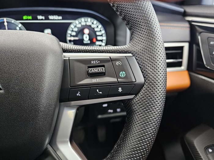 2023 Mitsubishi Outlander PHEV Exceed Tourer ZM MY24 AWD White Diamond with Black Mica Roof