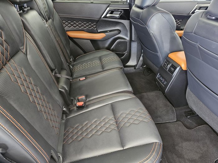 2023 Mitsubishi Outlander PHEV Exceed Tourer ZM MY24 AWD White Diamond with Black Mica Roof