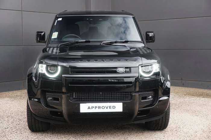 2025 Land Rover Defender 110 D350 X-Dynamic SE