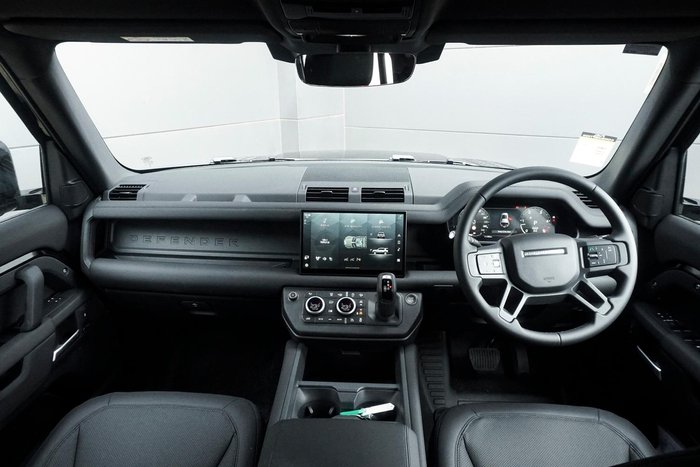 2025 Land Rover Defender 110 D350 X-Dynamic SE