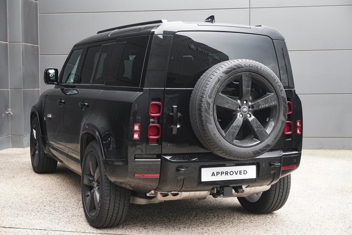 2025 Land Rover Defender 110 D350 X-Dynamic SE
