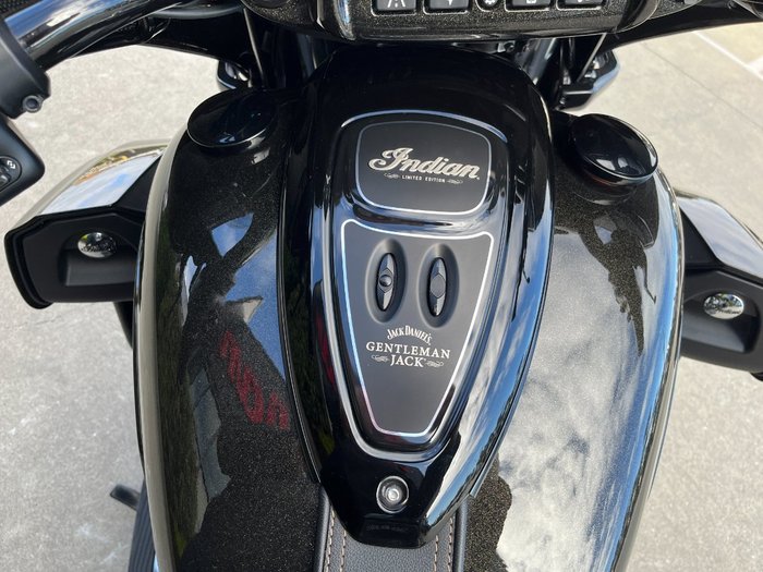 2021 Indian 2021 INDIAN 1900CC ROADMASTER DARK HORSE JACK DANIELS LIMITE Black