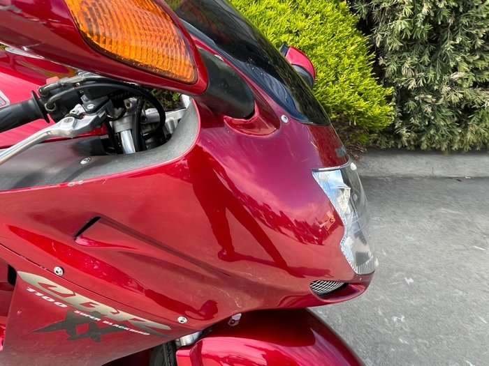 1997 Honda CBR1100XX (SUPER BLACKBIRD) Maroon