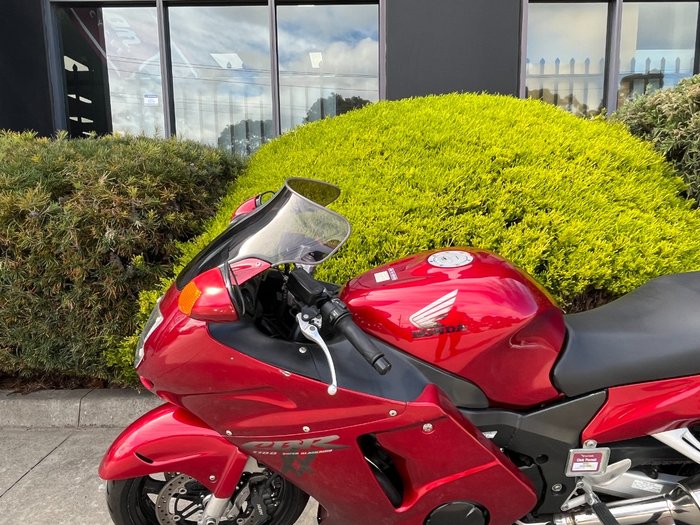 1997 Honda CBR1100XX (SUPER BLACKBIRD) Maroon