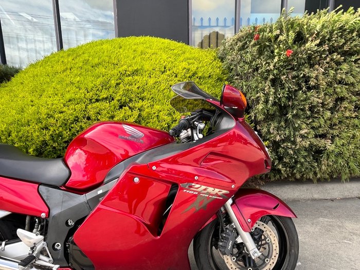 1997 Honda CBR1100XX (SUPER BLACKBIRD) Maroon