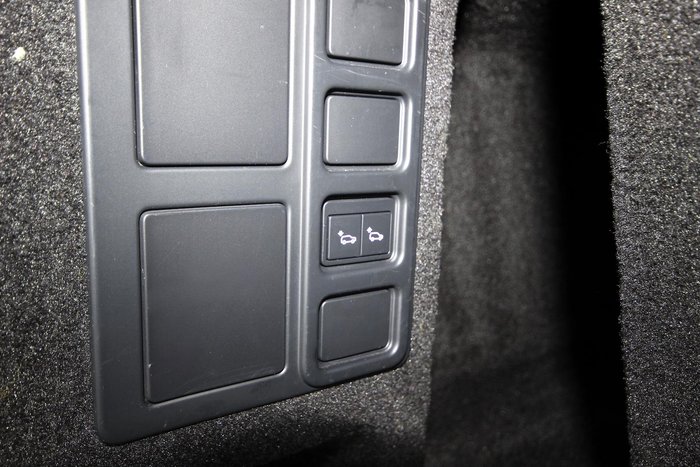 2019 Land Rover Discovery SD4 SE Series 5 MY19 4X4 Dual Range Fuji White