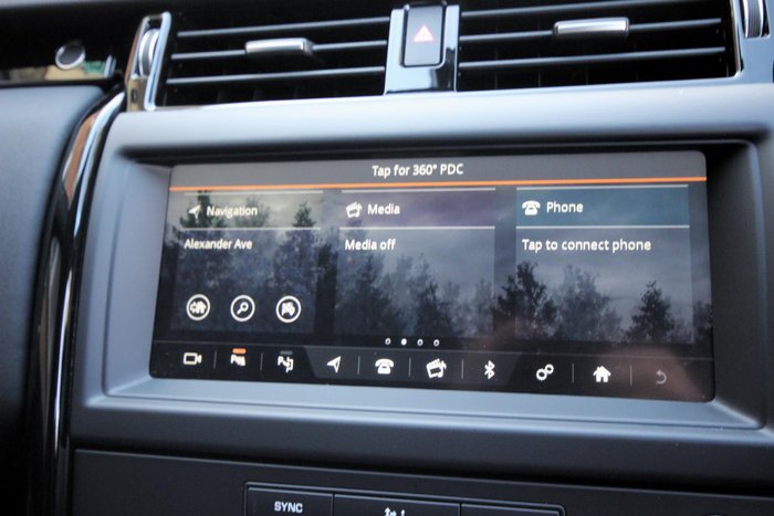 2019 Land Rover Discovery SD4 SE Series 5 MY19 4X4 Dual Range Fuji White