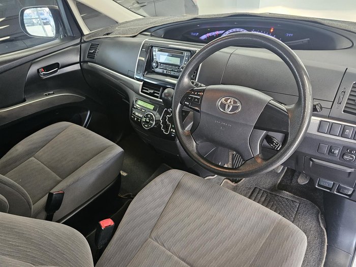 2016 Toyota Tarago GLi ACR50R White