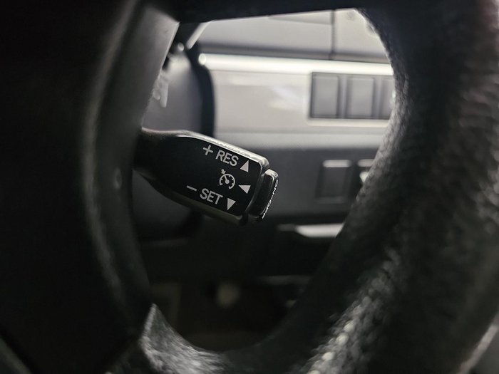 2016 Toyota Tarago GLi ACR50R White