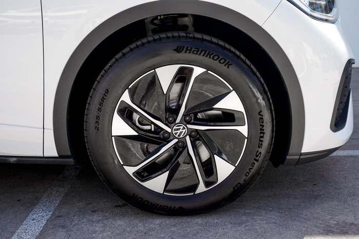 2025 Volkswagen ID.5 Pro