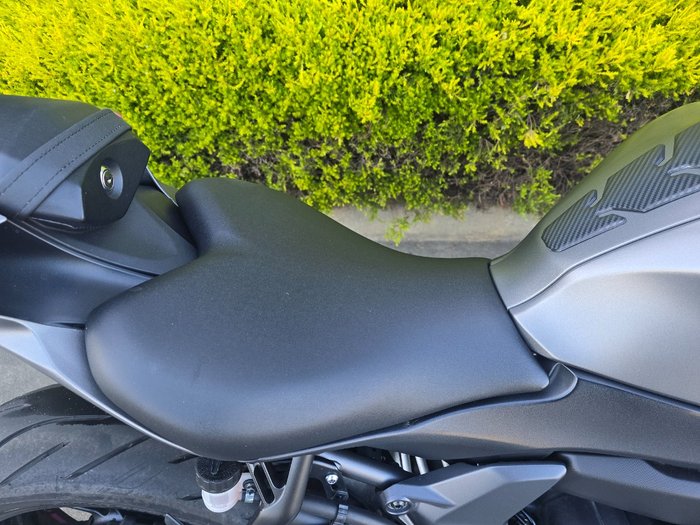 2024 Yamaha YZF-R7LA Grey