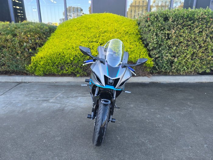 2024 Yamaha YZF-R7LA Grey
