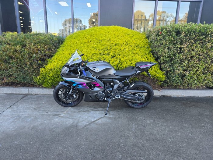 2024 Yamaha YZF-R7LA Grey