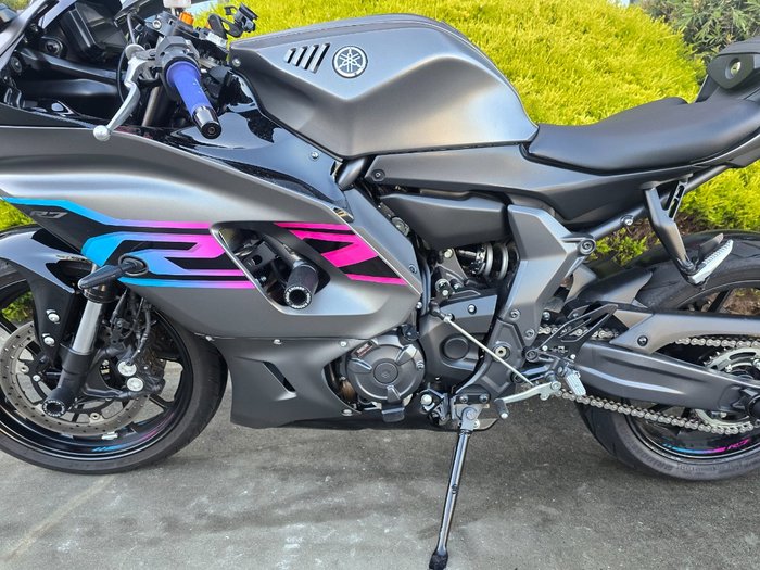 2024 Yamaha YZF-R7LA Grey