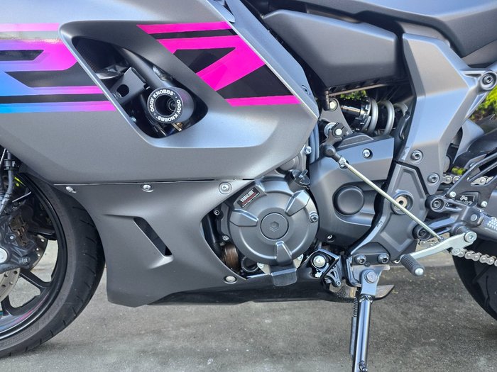 2024 Yamaha YZF-R7LA Grey