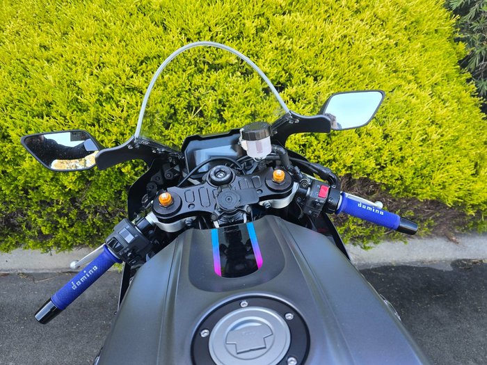 2024 Yamaha YZF-R7LA Grey