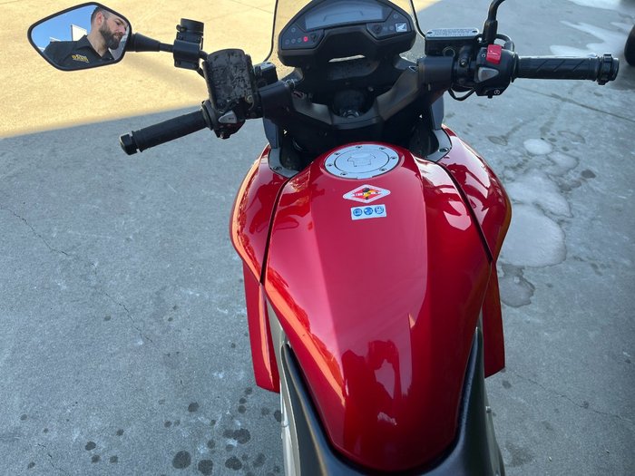 2011 Honda VFR800X CROSSRUNNER Red