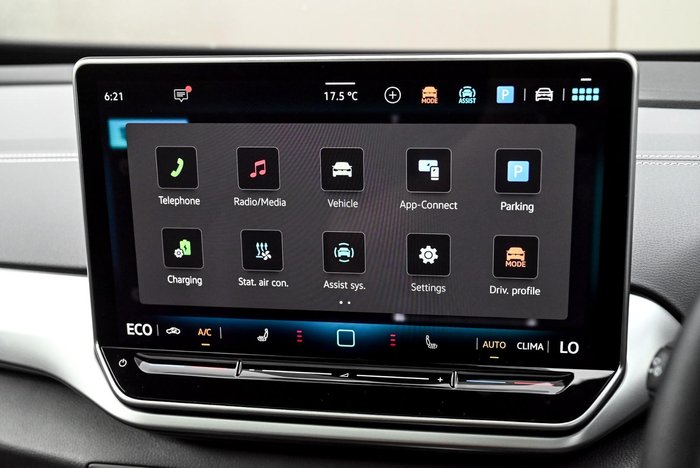 2025 Volkswagen ID.5 Pro