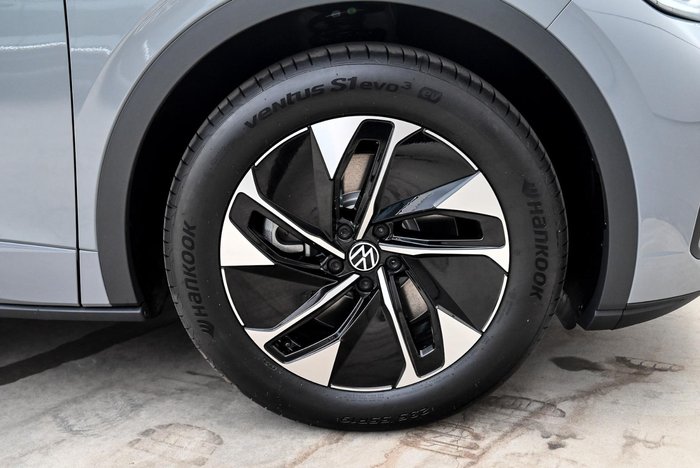 2025 Volkswagen ID.5 Pro