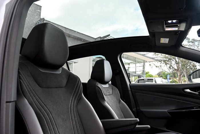 2025 Volkswagen ID.5 Pro