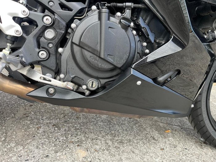 2021 Kawasaki Ninja 400 (EX400G) Ninja Black