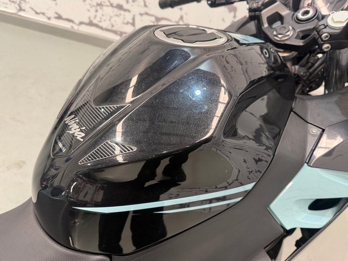 2020 Kawasaki Ninja 400 (EX400G) Ninja Black