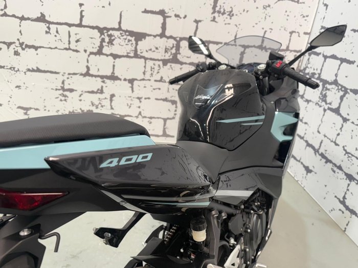 2020 Kawasaki Ninja 400 (EX400G) Ninja Black
